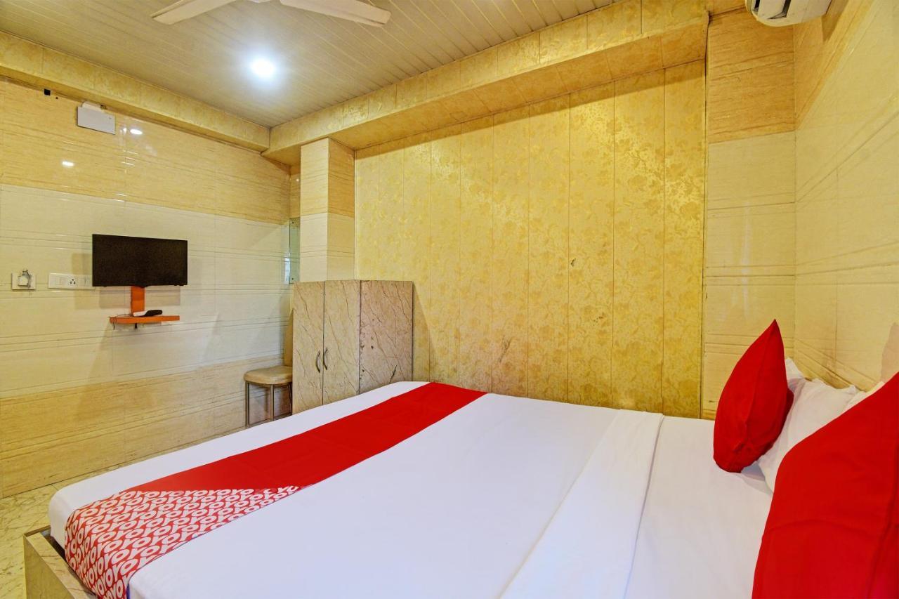 Hotel O Royal