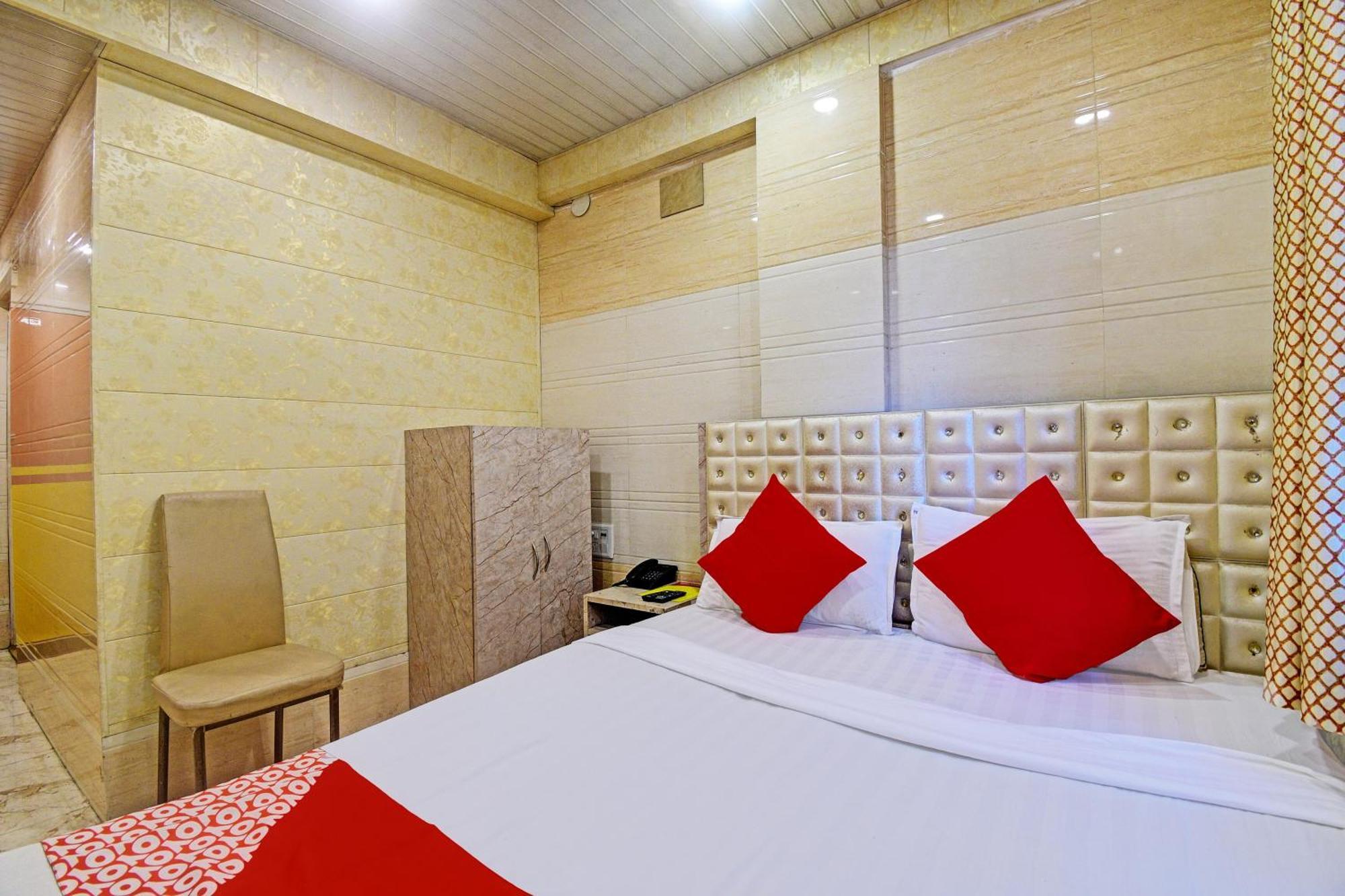 O Royal Hotel Kolkata